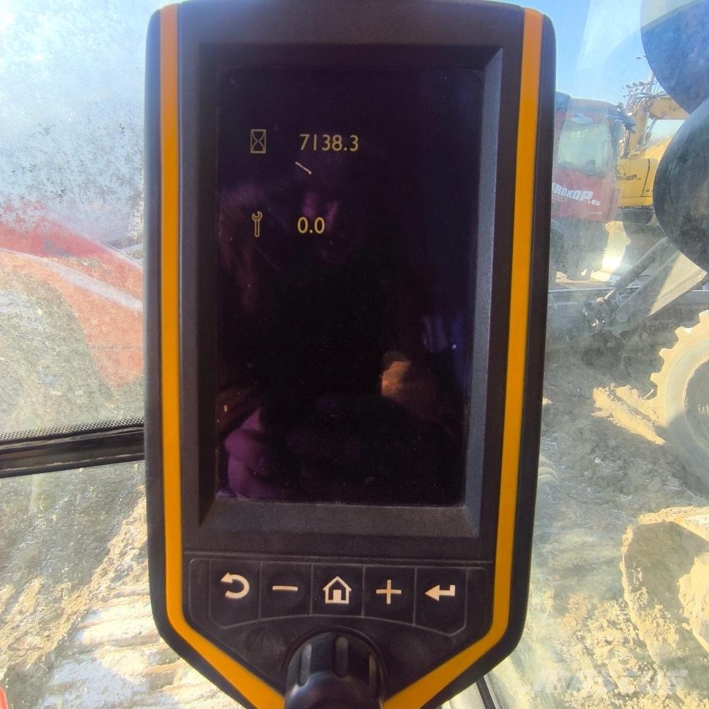 JCB JS 300 Bandgrävare