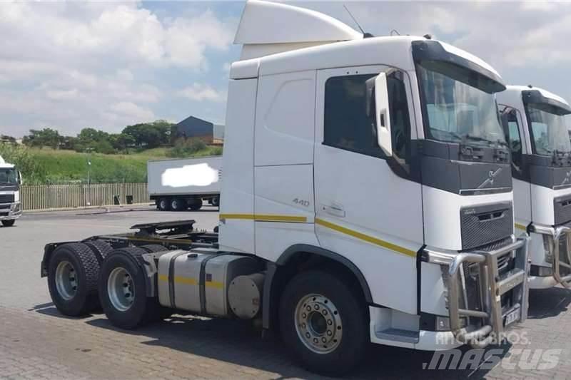 Volvo FH440 Övriga bilar