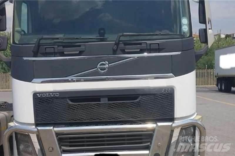 Volvo FH440 Övriga bilar