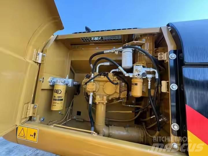 CAT 329 D Bandgrävare