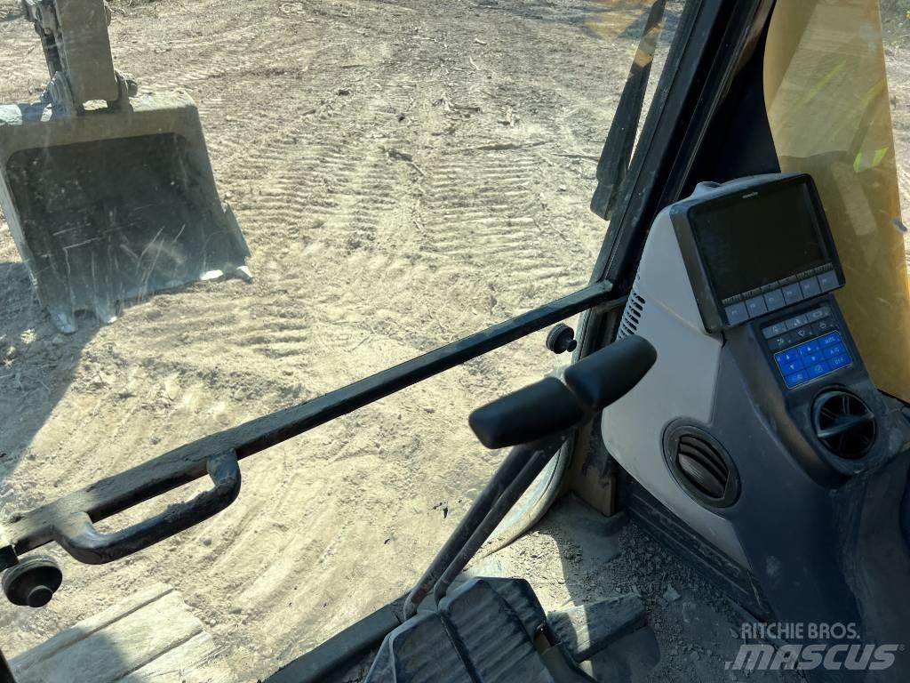 Komatsu PC240LC-10 Bandgrävare