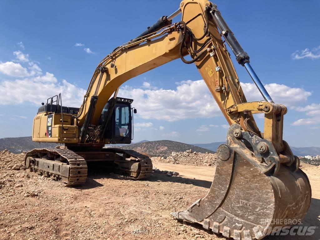 CAT 352 F Bandgrävare