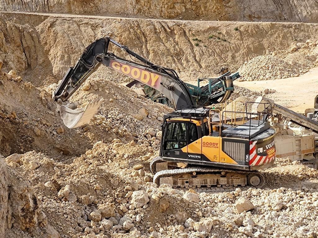 Volvo EC 250 EL Bandgrävare