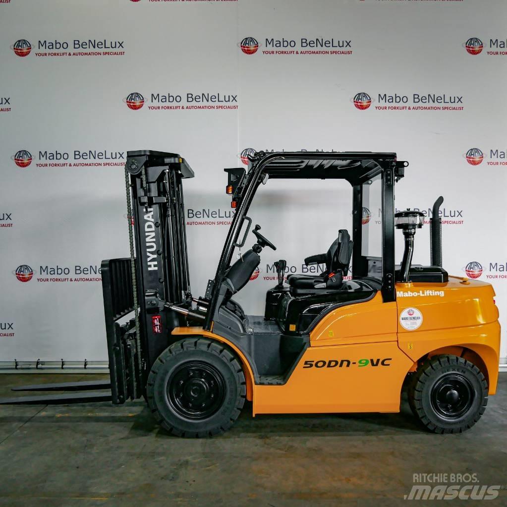 Hyundai 50DN-9VC Dieselmotviktstruckar