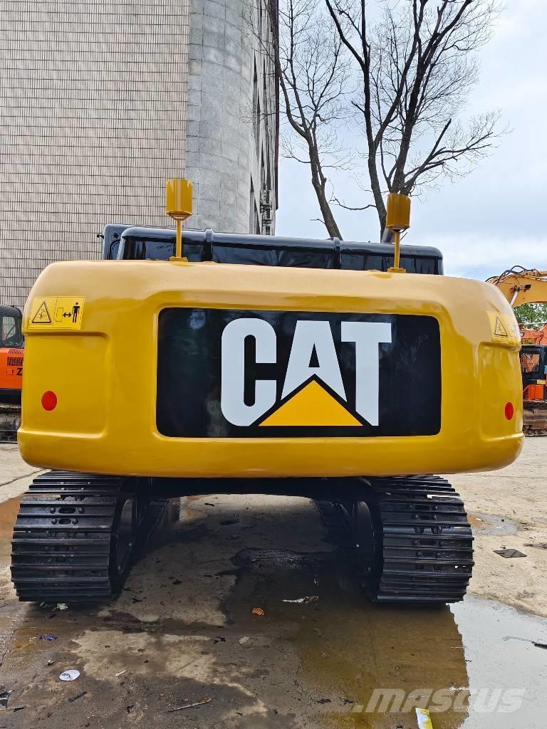 CAT 330D2L Bandgrävare