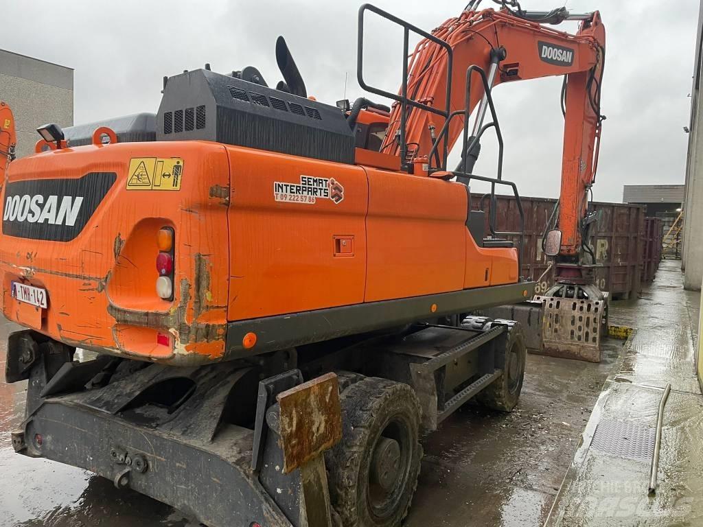 Doosan DX 210 W - 5 Hjulgrävare