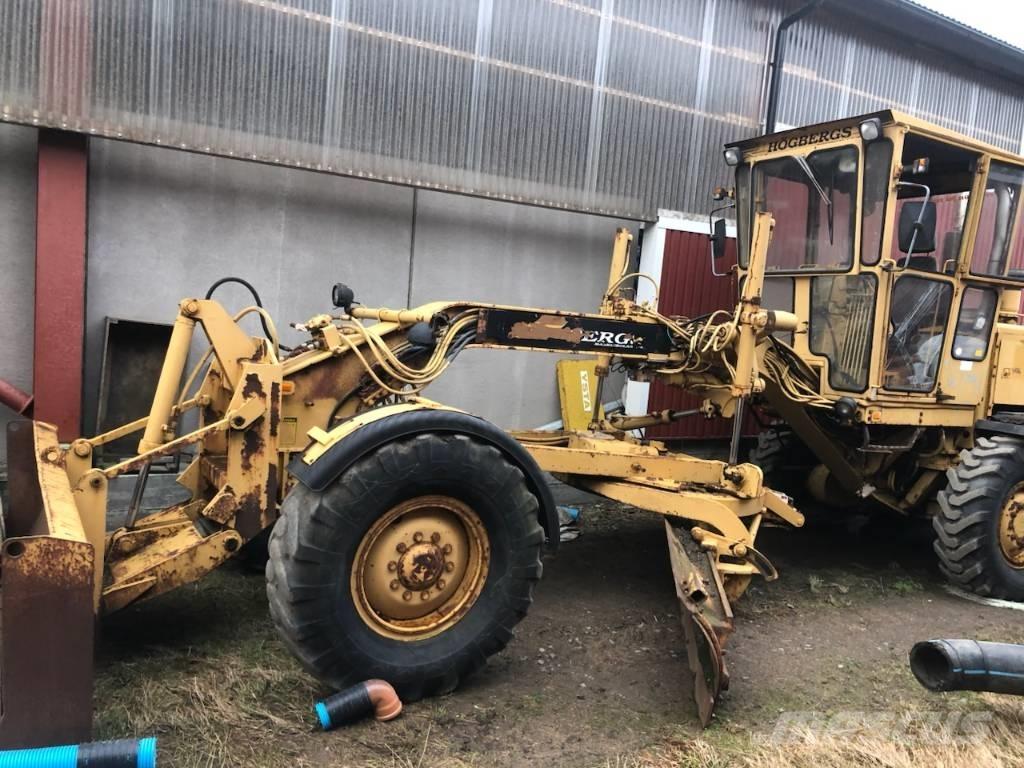 CAT 120 G Väghyvlar