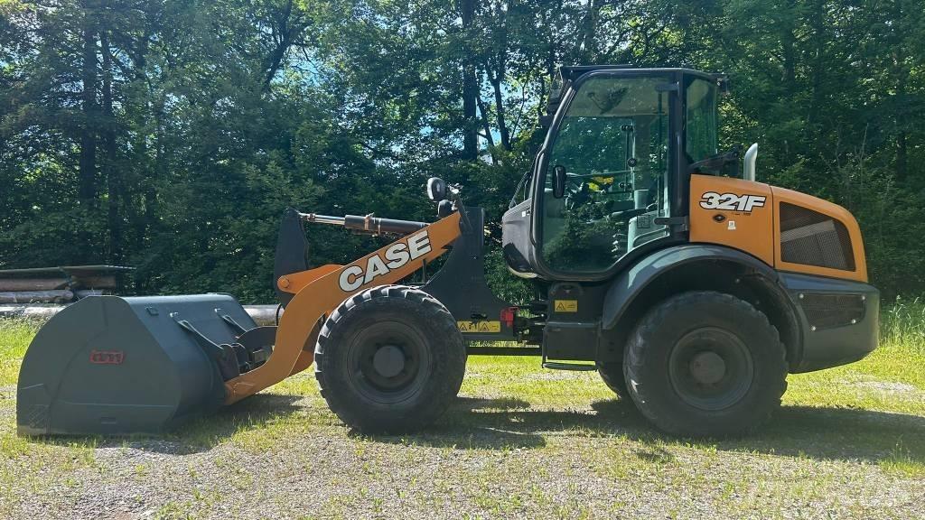 CASE 321 F Hjullastare