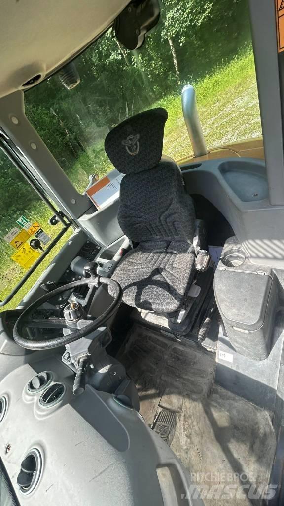 CASE 321 F Hjullastare