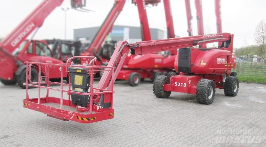 JLG 800 AJ Bomliftar