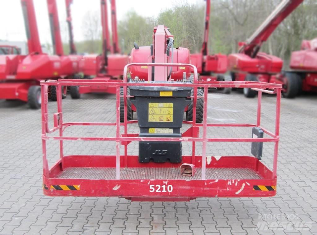 JLG 800 AJ Bomliftar