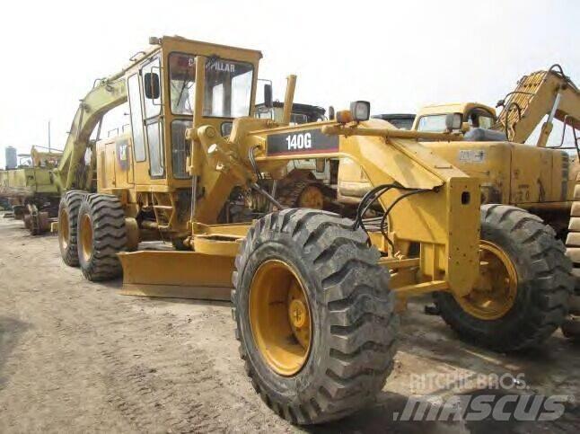 CAT 140 G Väghyvlar