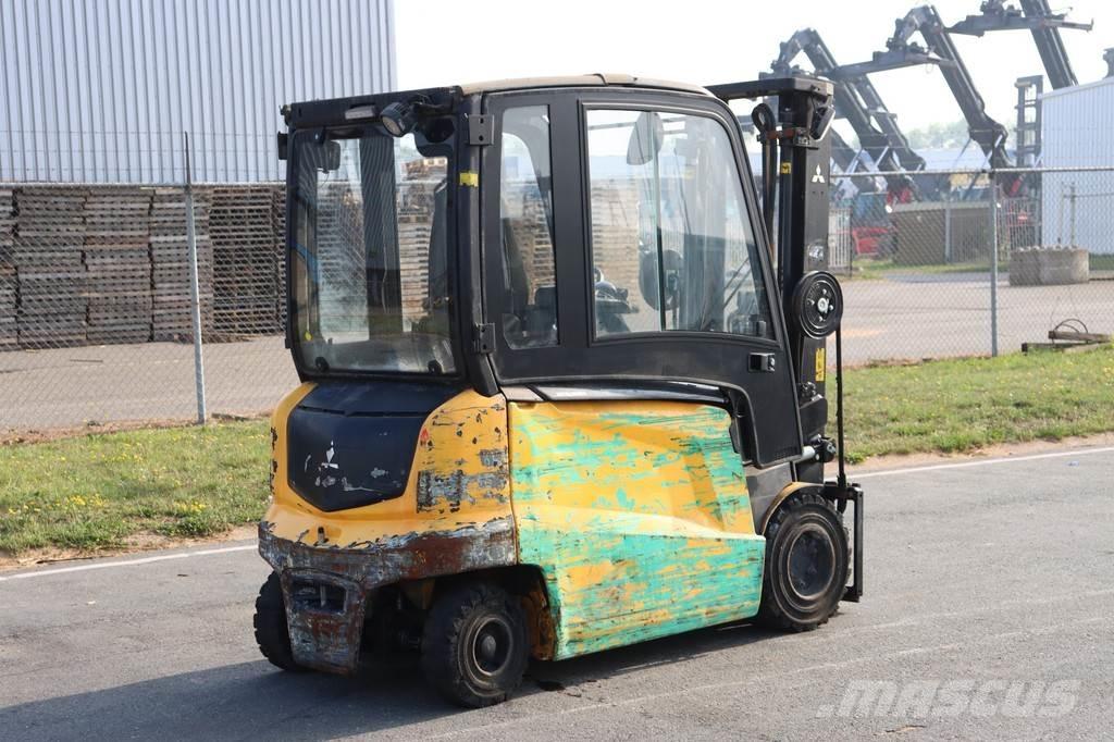 Mitsubishi FB35N Elmotviktstruckar