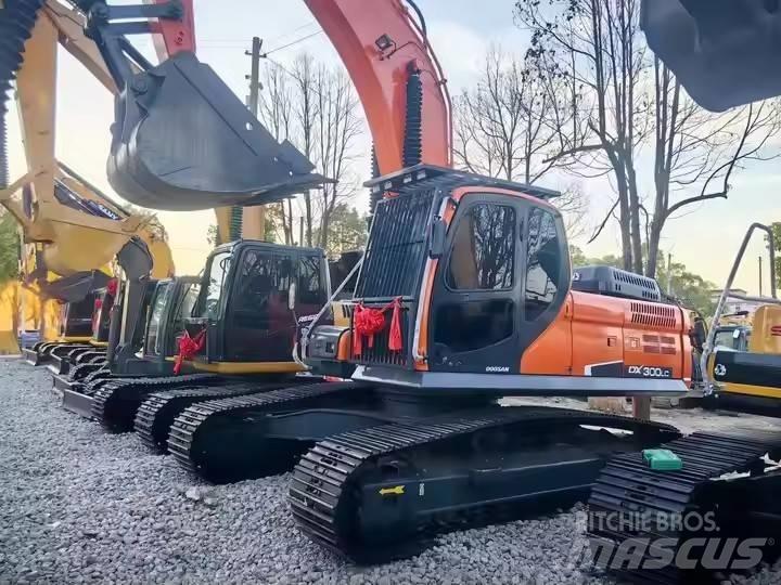 Doosan DH300 Bandgrävare