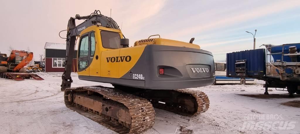 Volvo EC 240 C L Bandgrävare