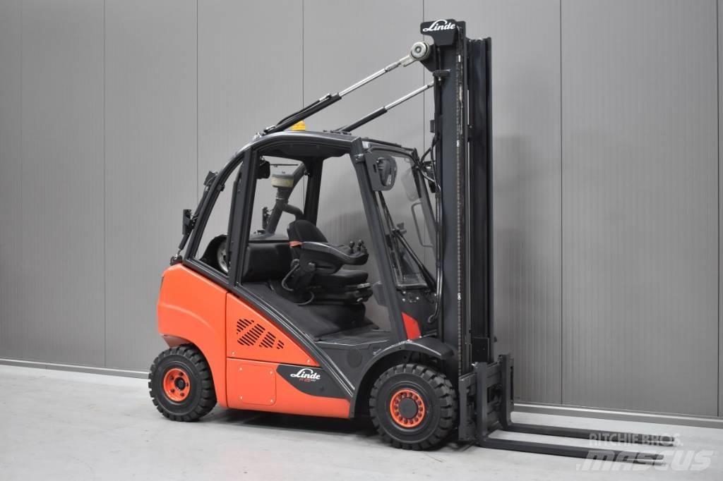 Linde H 25 T Gasolmotviktstruckar