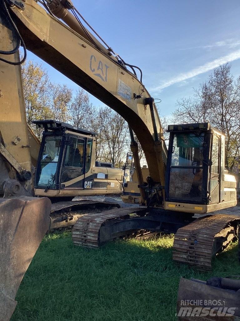 CAT 320 L Bandgrävare