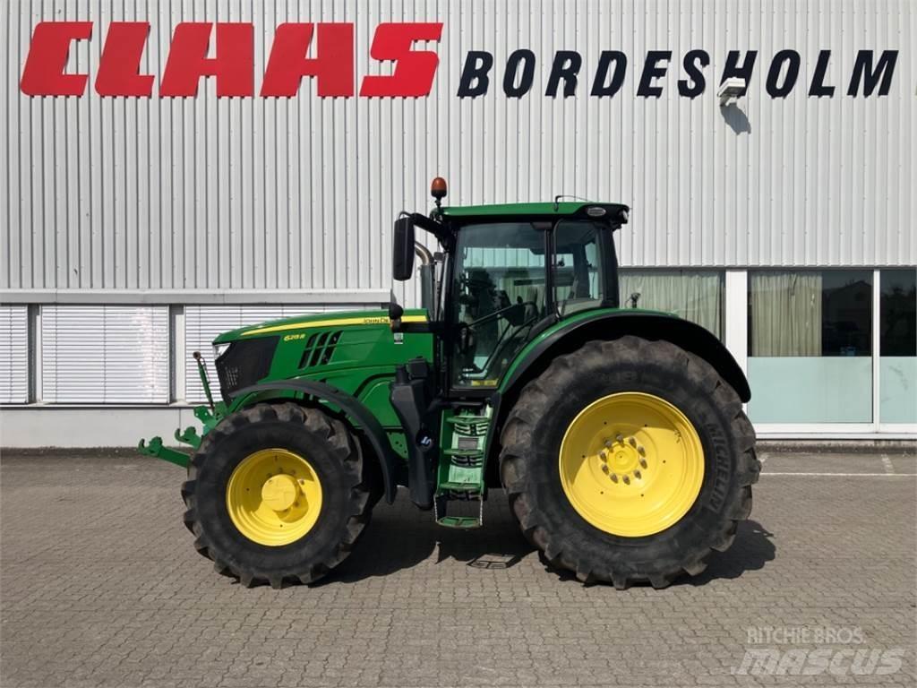 John Deere 6215 R Traktorer