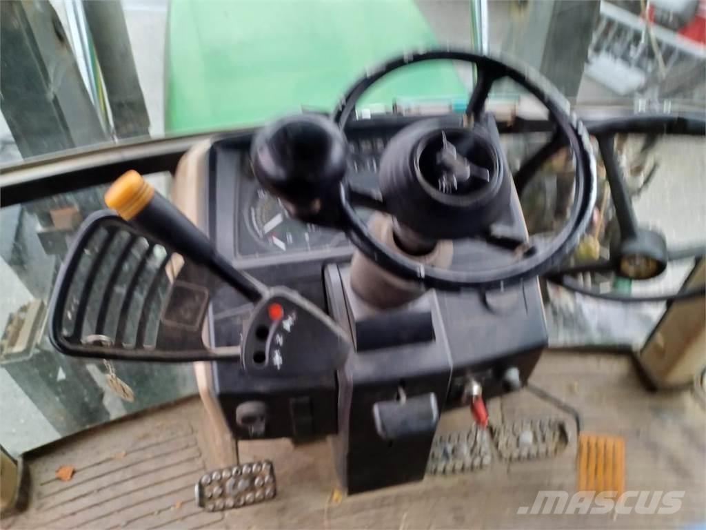 John Deere 6110SE Traktorer