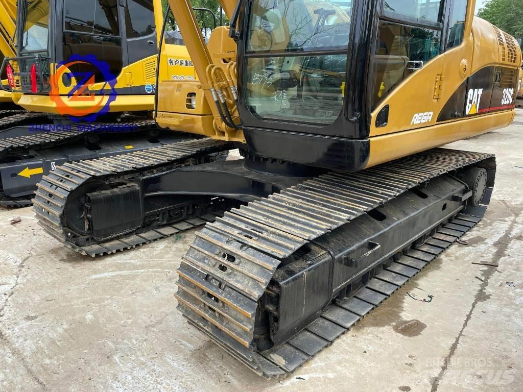 CAT 320 C Bandgrävare