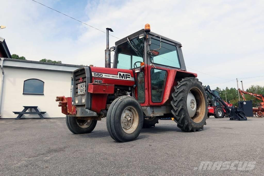 Massey Ferguson 550 Traktorer