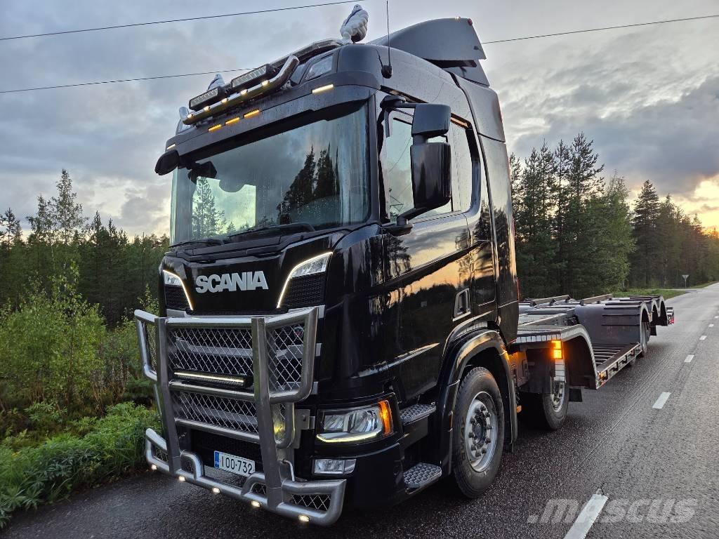 Scania R 450 Transportbilar för Skogsmaskiner