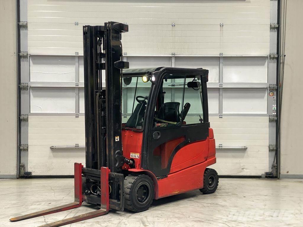 Hyster J3.0XN Elmotviktstruckar