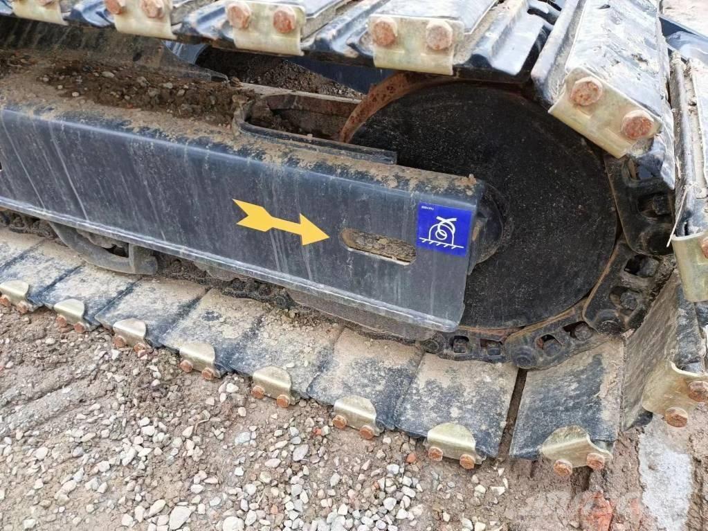 Komatsu PC 70-8 Bandgrävare