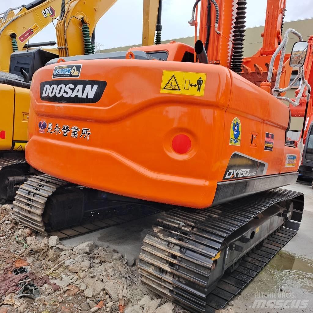 Doosan DX 150 LC Bandgrävare