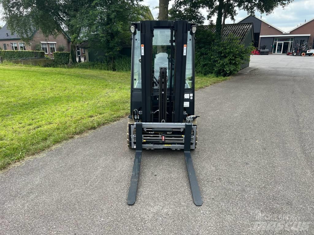 Bobcat B 25 X-7 Plus Elmotviktstruckar