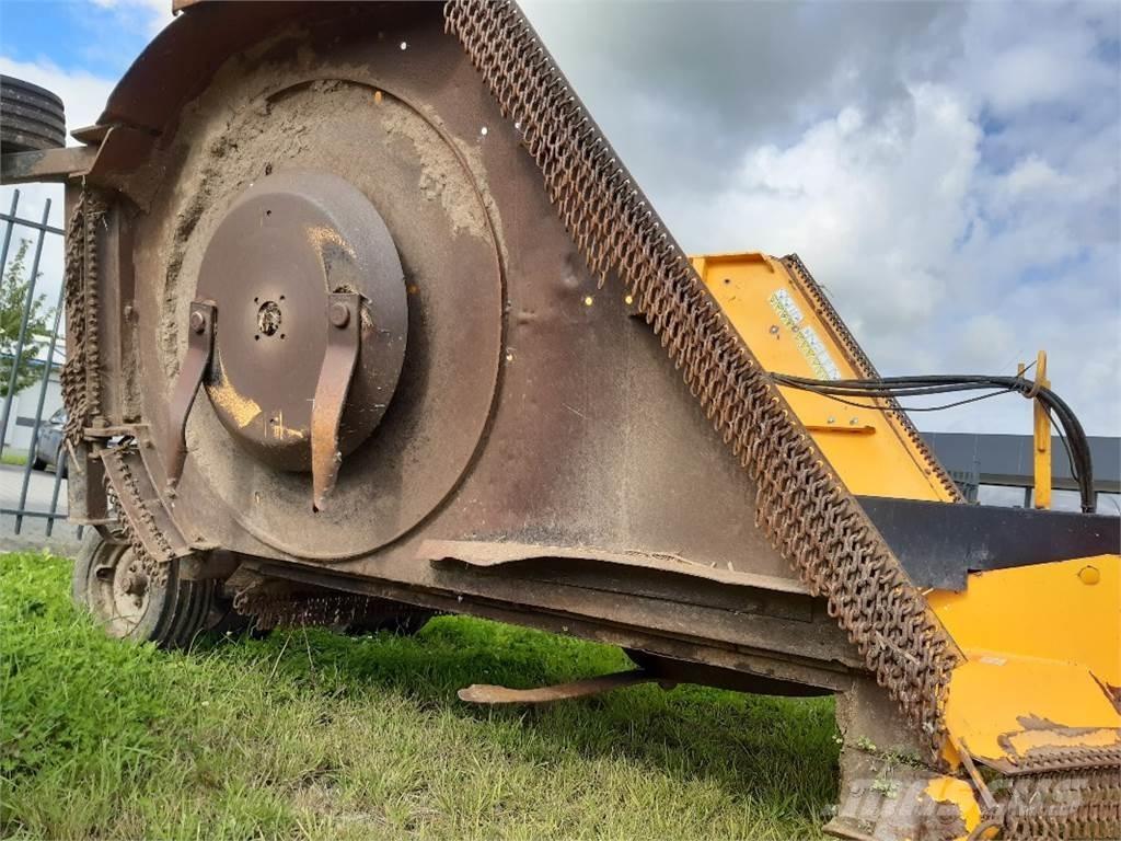 McConnel SR 15 Övriga vallmaskiner