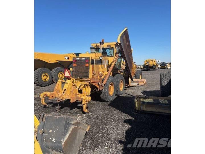 CAT 160 H Väghyvlar