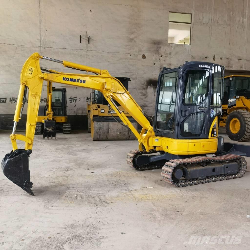 Komatsu PC30 Bandgrävare