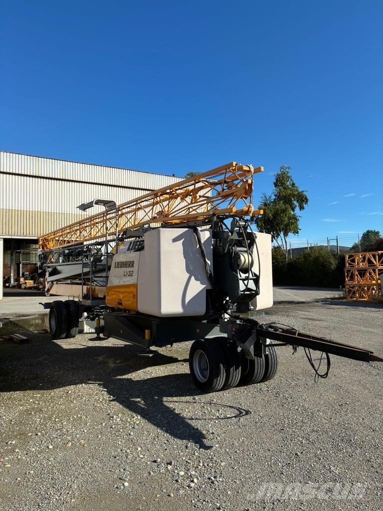 Liebherr L1-32 Byggkranar