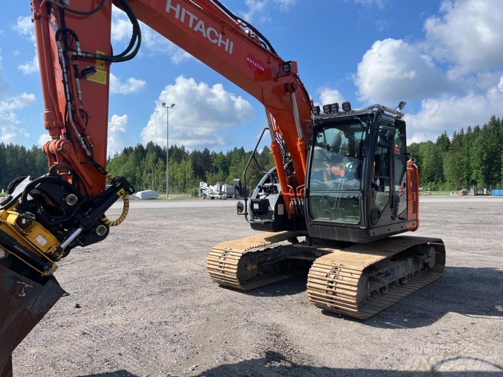 Hitachi ZX 135 US-6 Bandgrävare