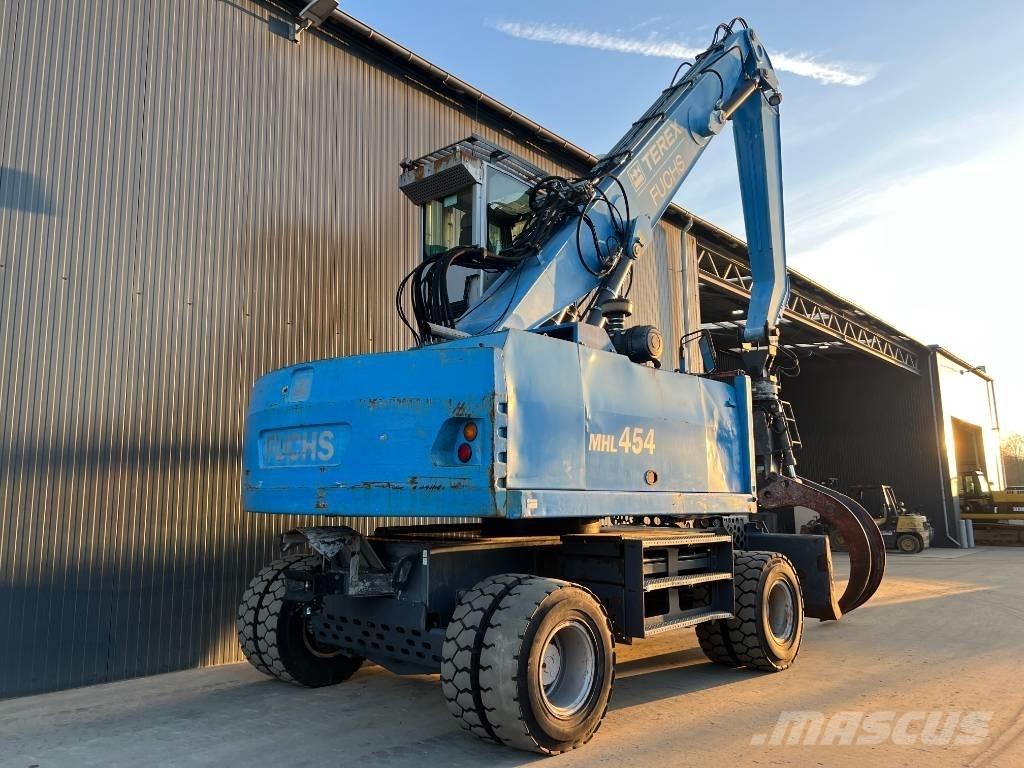 Fuchs MHL454 Avfalls / industri hantering