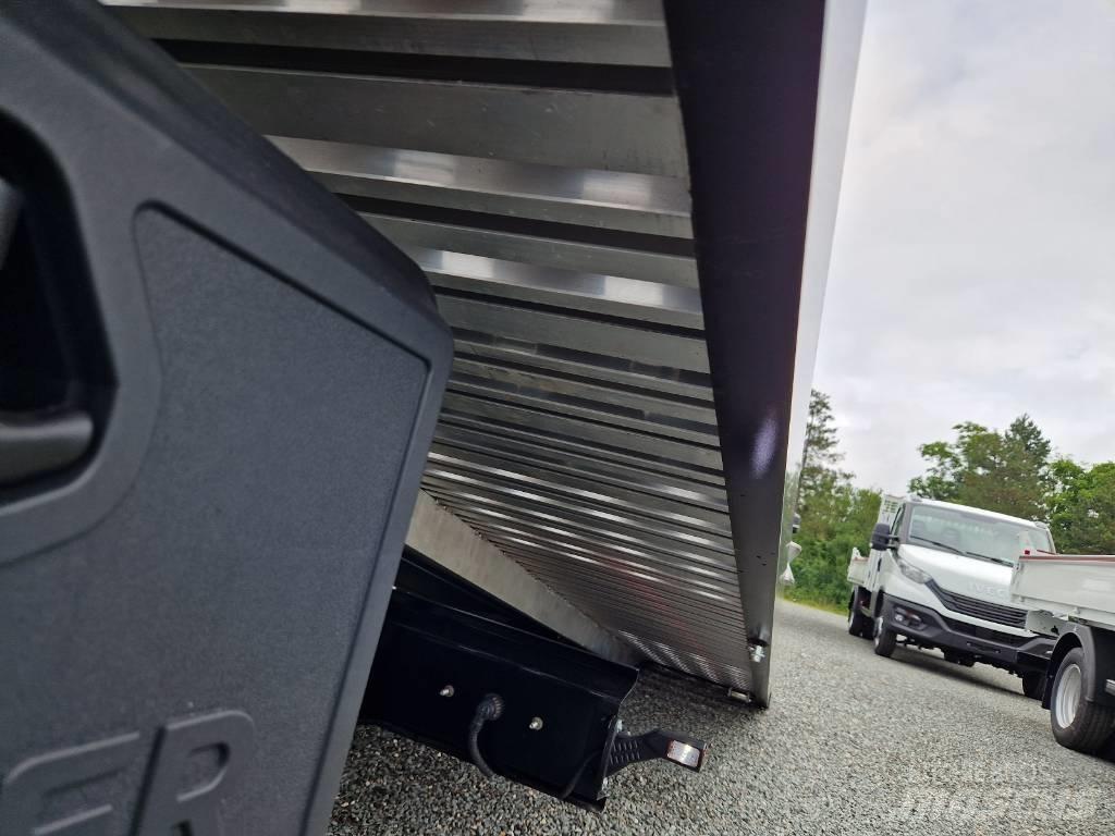 Nissan 35.13 Lätta skåpbilar