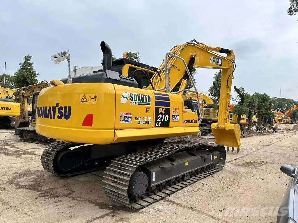 Komatsu PC 200-8 Bandgrävare