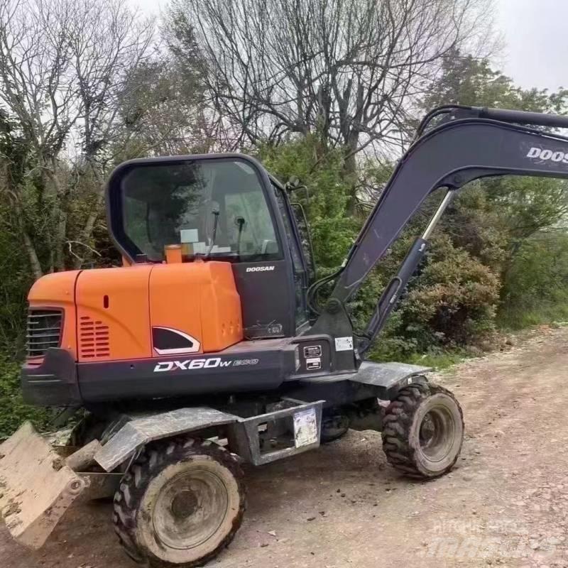 Doosan dx60w Hjulgrävare