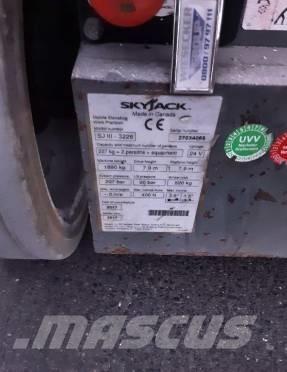 SkyJack SJ III 3226 Saxliftar