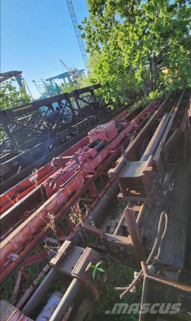  2006 VULCAN Hydrauliska hejare