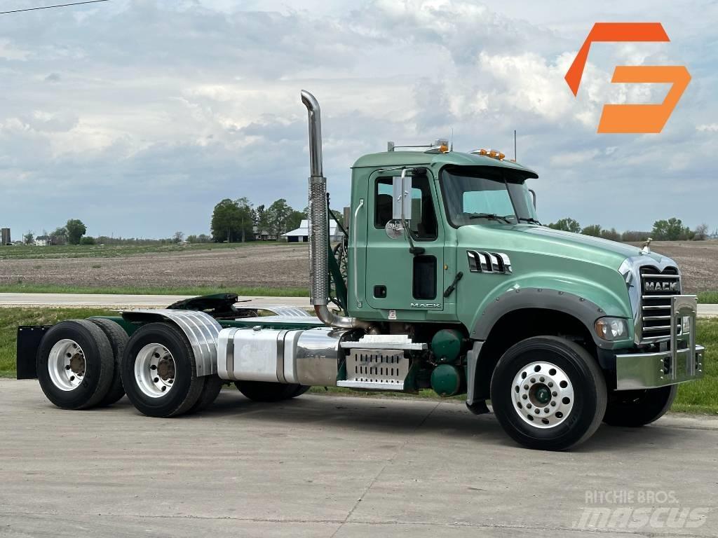 Mack GU713 Dragbilar