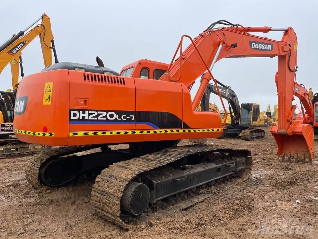 Doosan DH 220 Bandgrävare