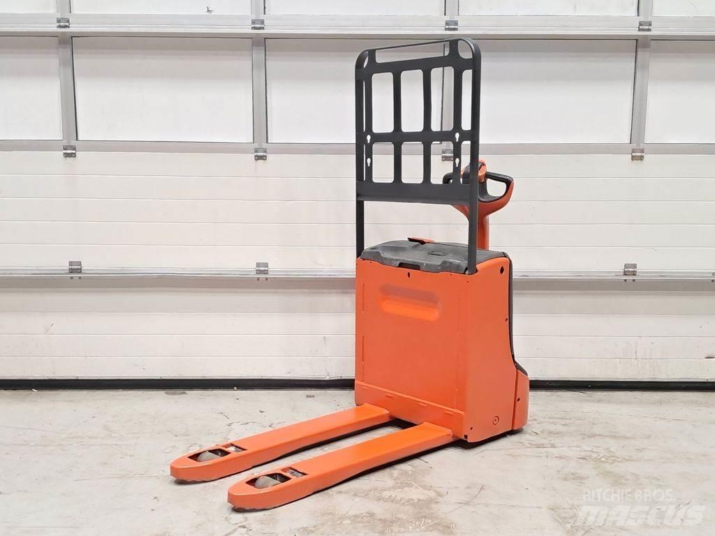 Linde T16 Låglyftare utan plattform