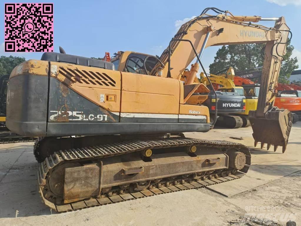 Hyundai 225 Bandgrävare