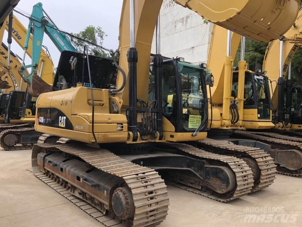 CAT 329 Bandgrävare
