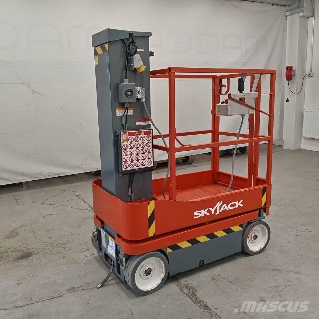 SkyJack SJ 16 Personhissar och andra hissar