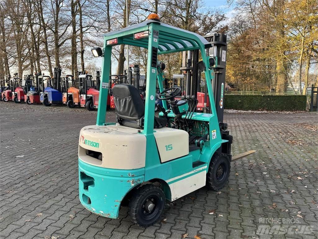 Artison FG15 Gasolmotviktstruckar