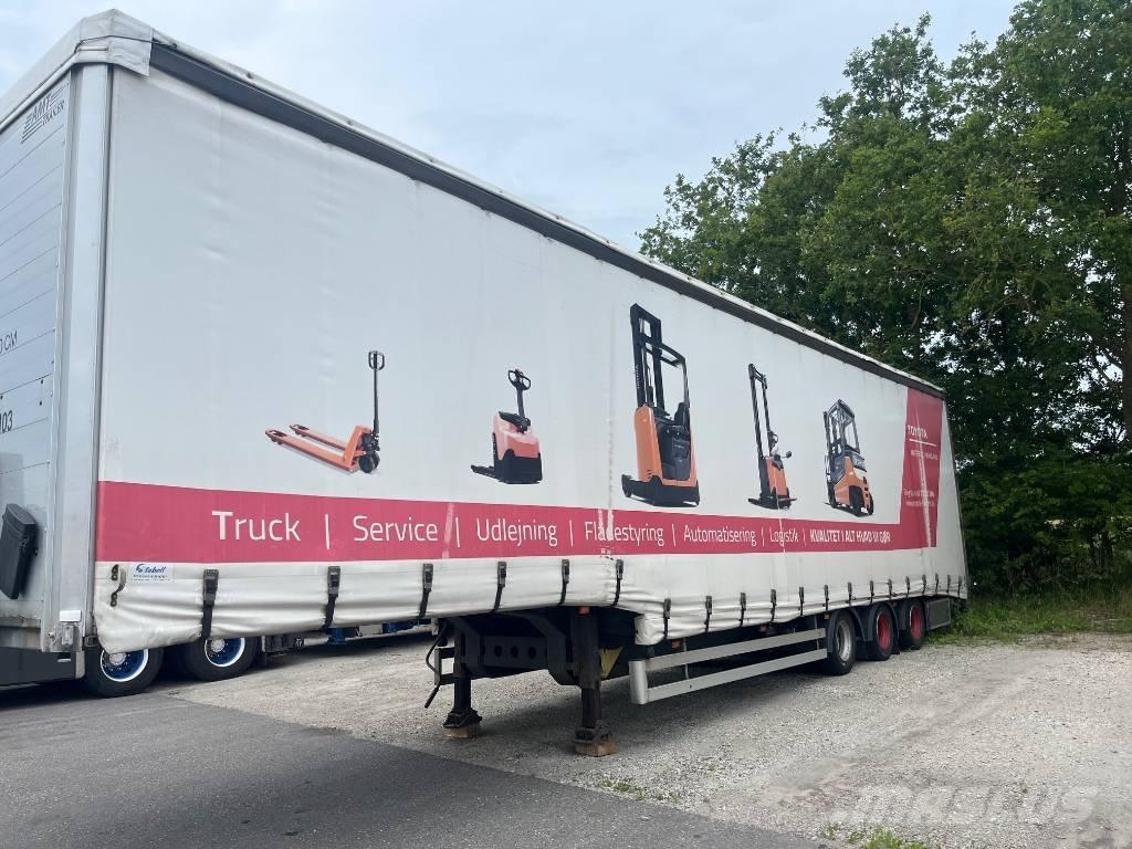 AMT MTDK M81 Låg lastande semi trailer