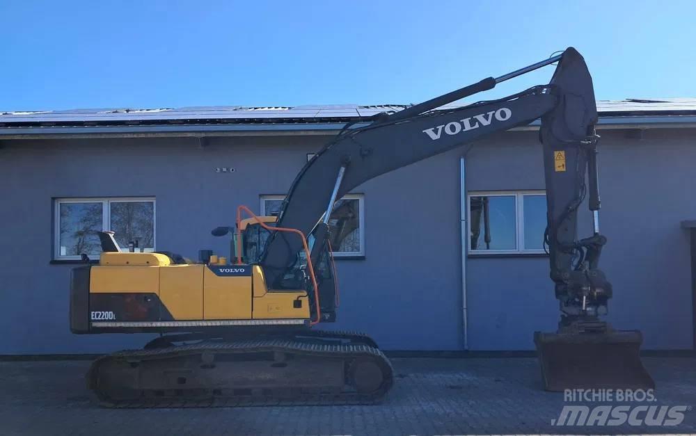 Volvo EC 220 DL Bandgrävare